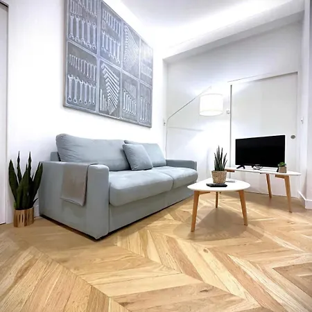 Hypercentre 2 A 4 Pers, Calme & Cosy Avec Terrasse Privee *