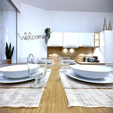 Hypercentre 2 A 4 Pers, Calme & Cosy Avec Terrasse Privee * Nantes